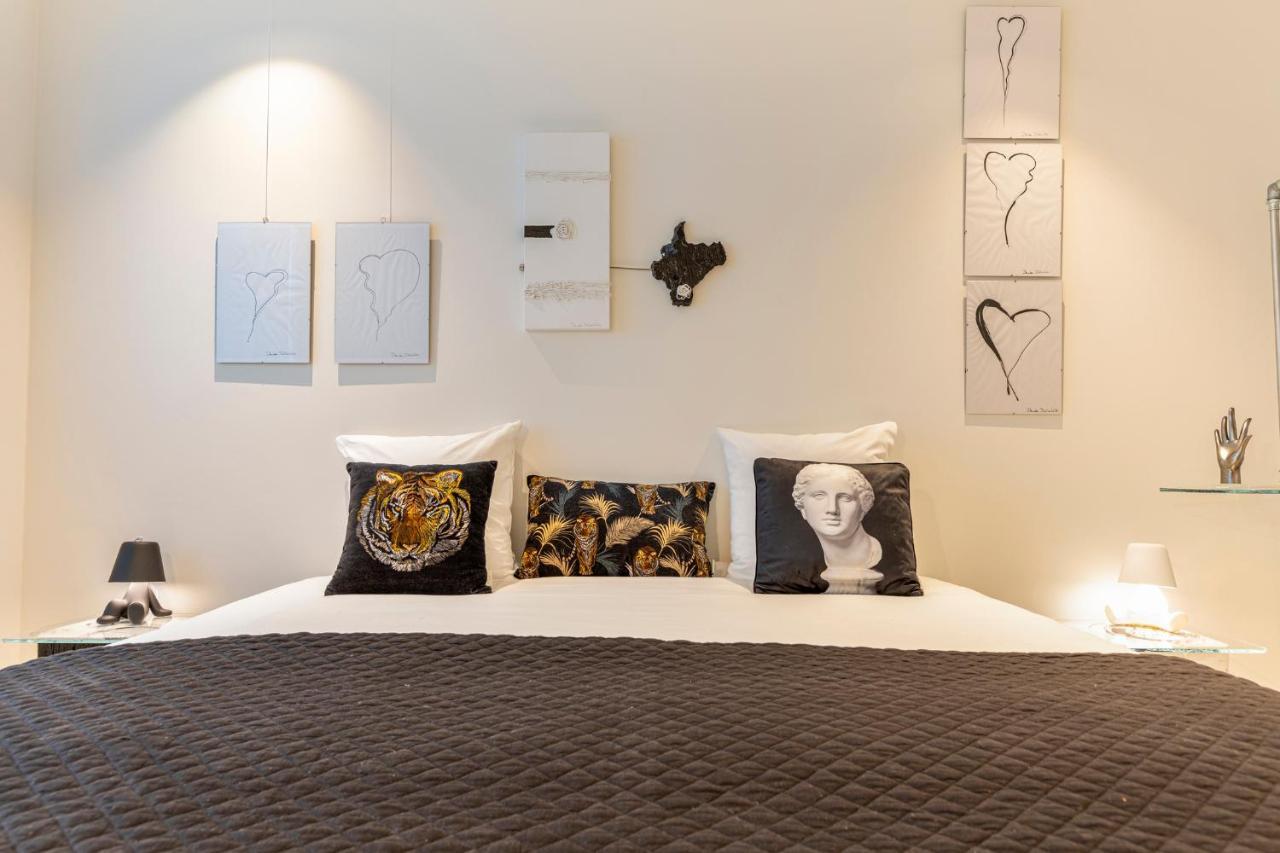 Vrijdagmarkt By Lit D'Art Apartment Antwerp Luaran gambar