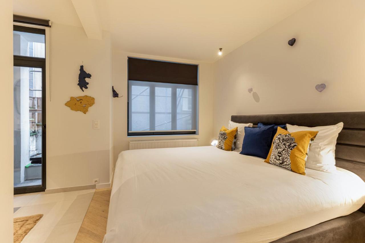 Vrijdagmarkt By Lit D'Art Apartment Antwerp Luaran gambar